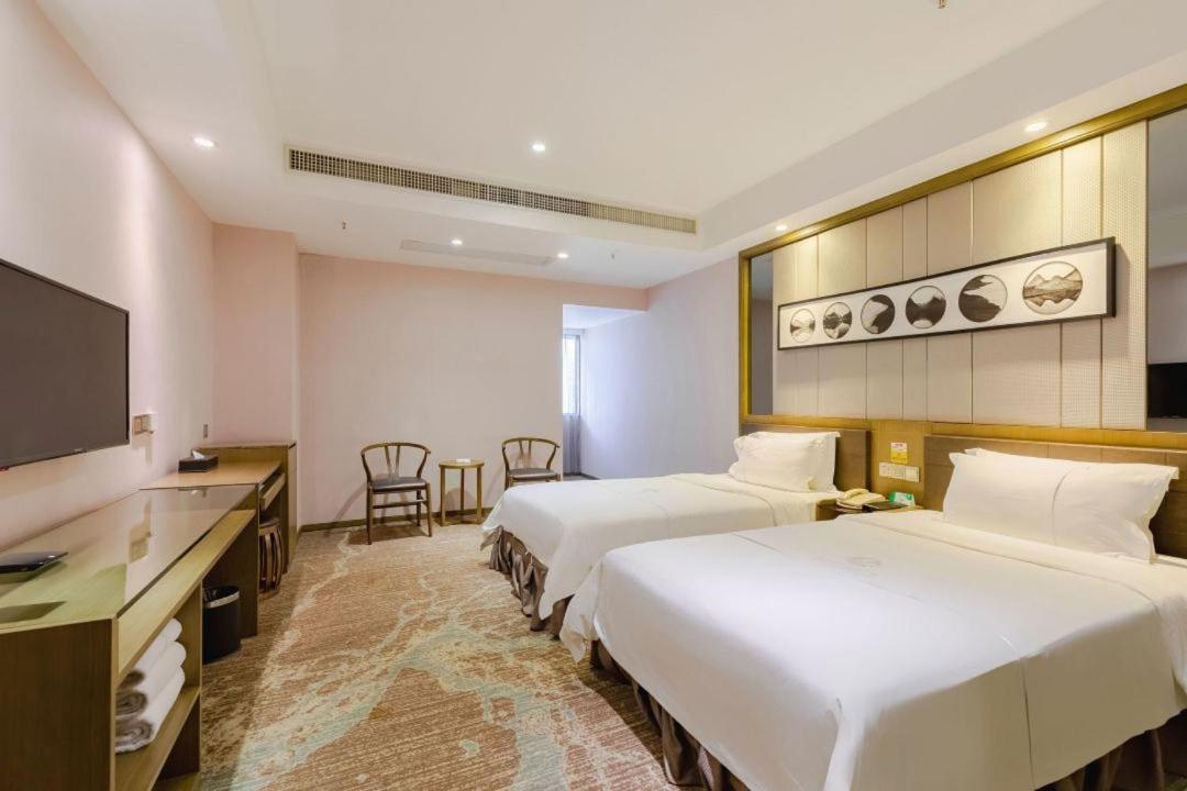 Lnsail Hotel Shenzhen Luohu Port Railway Station Dış mekan fotoğraf
