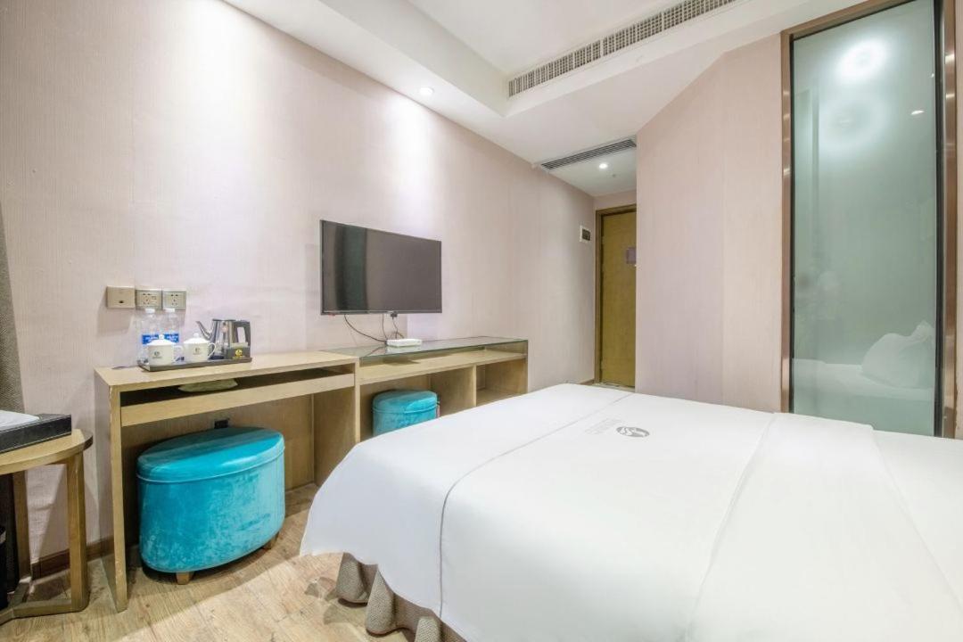 Lnsail Hotel Shenzhen Luohu Port Railway Station Dış mekan fotoğraf