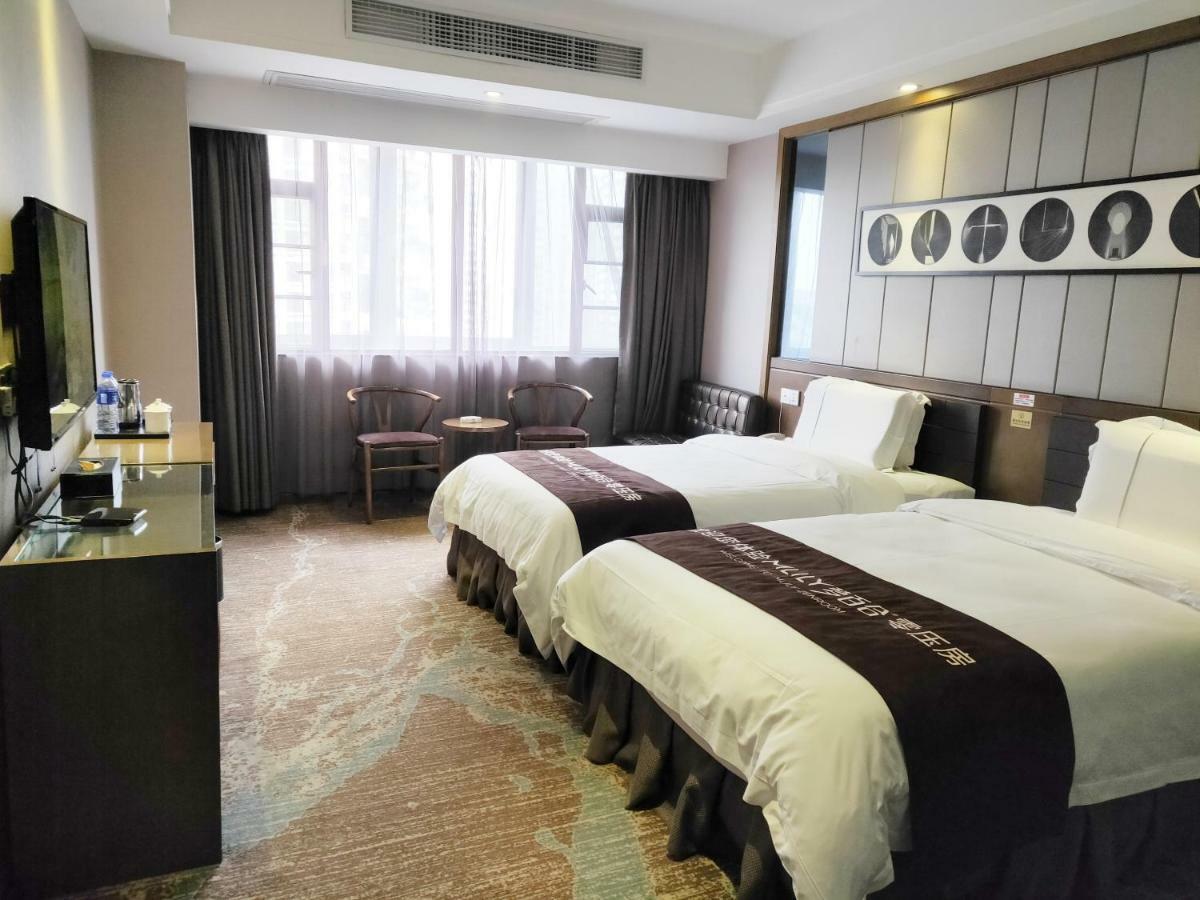 Lnsail Hotel Shenzhen Luohu Port Railway Station Dış mekan fotoğraf